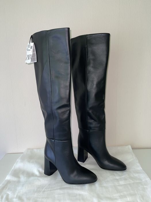 Кожаные сапоги Zara