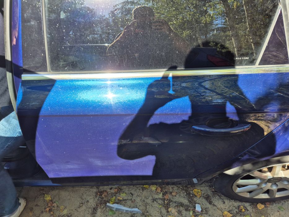 Audi a4 b8 kombi lift LX5Q