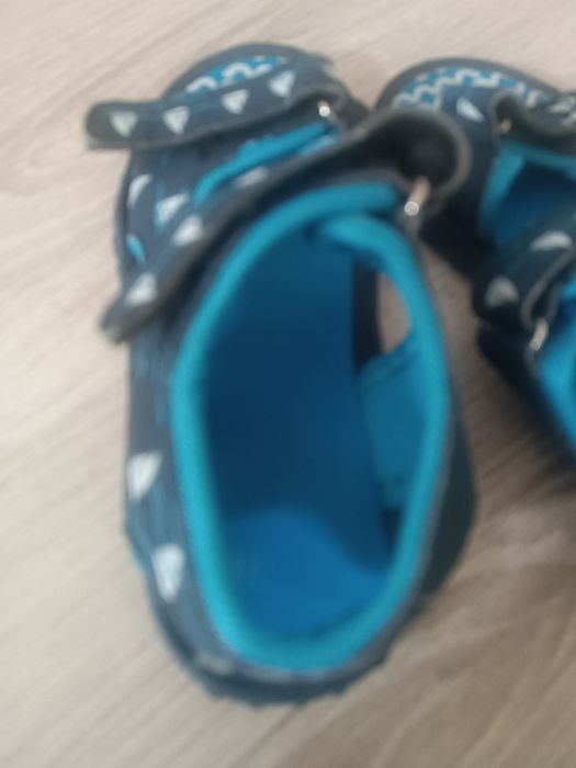 Sandały sandałki dziecięce niebieskie na rzepy r. 29