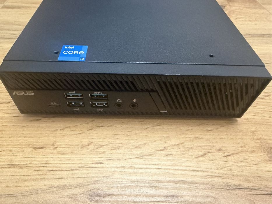 Asus mini PC PB62 series / i3-10105 / 16/256gb