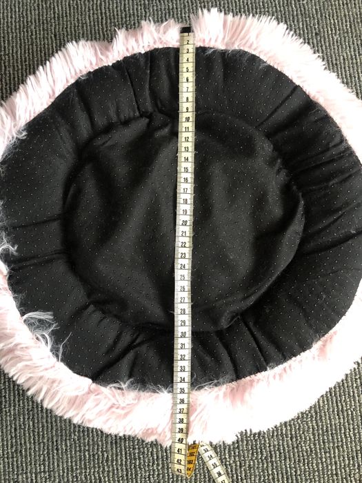 Лежак для котів та собак