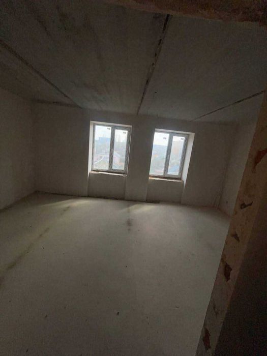 Продається 2 кімнатна квартира новострой