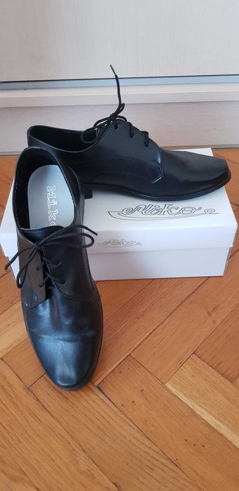Eleganckie buty czarne dla chłopca rozm. 36- KOMUNIA, JAK NOWE!