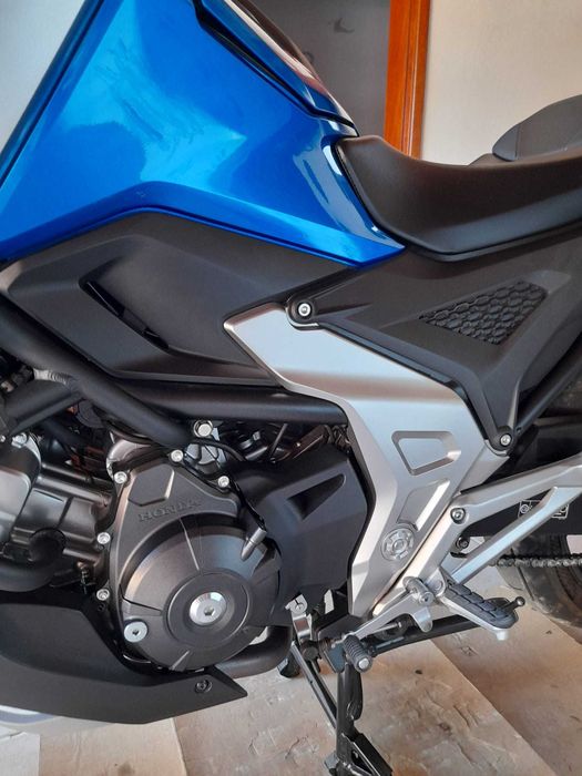 Honda NC750X 2021