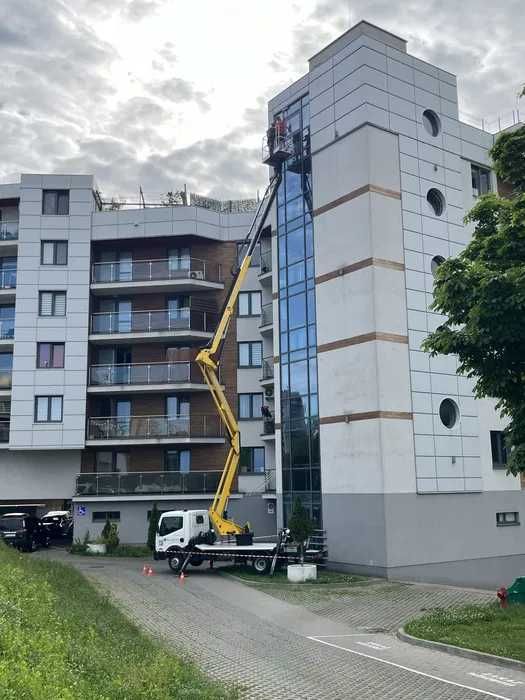 Wynajem zwyżka podest podnośnik koszowy 4x4 20m 22m 25m 24h/7