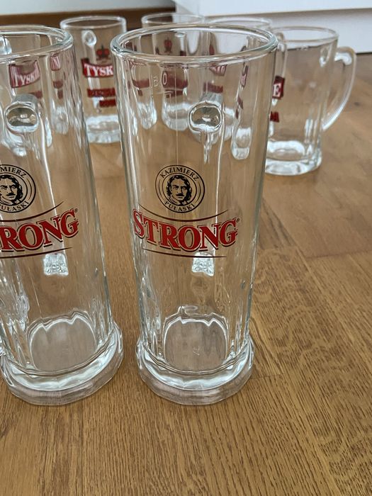 Kufle i szklanki piwne