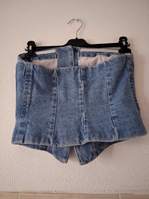 Calça Mango,com top H&M.