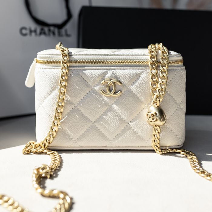 Сумка Chanel Vanity Case бежева