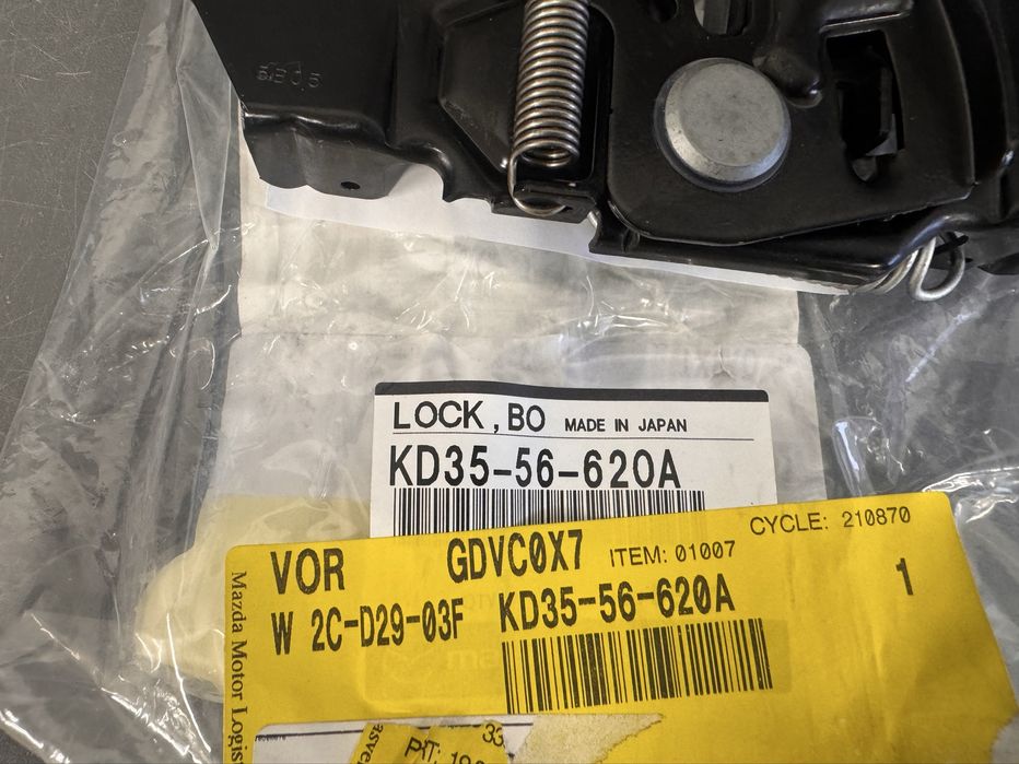 MAZDA CX-5 12-15 zamek maski nowy oryginal