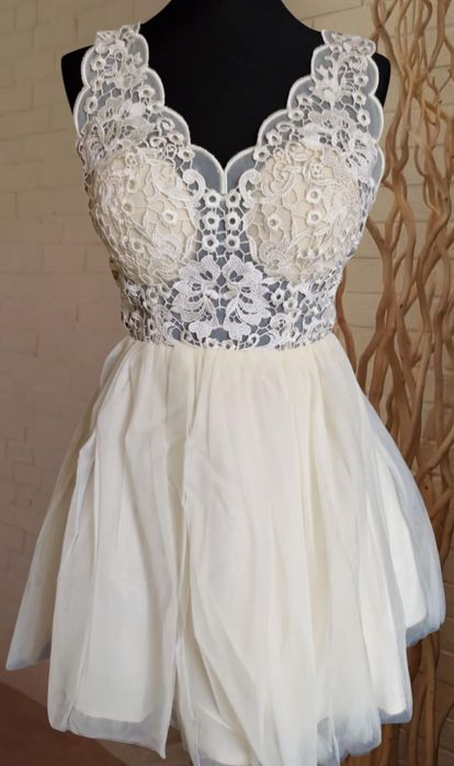 Sukienka PRETTY WOMEN model PW12