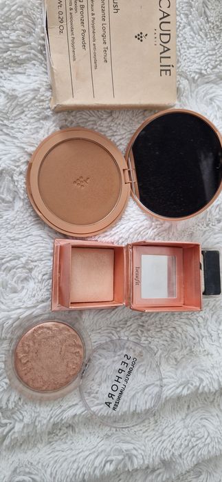 Caudalie bronzer Sephora rozświetlacz
