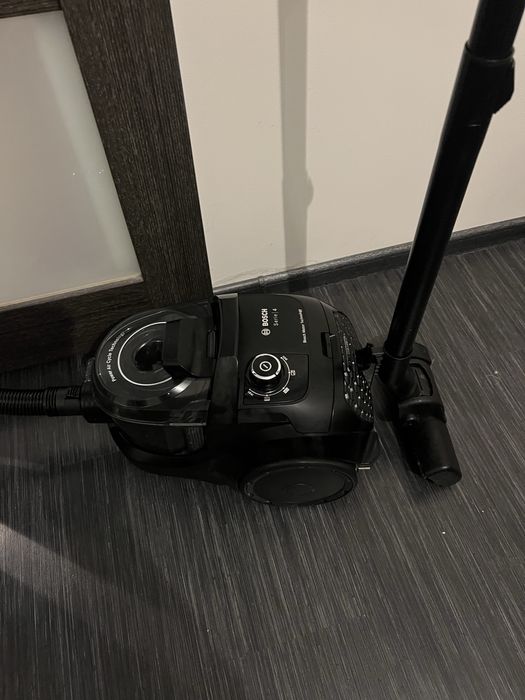 Колбовий Пилосос Bosch Serie 4