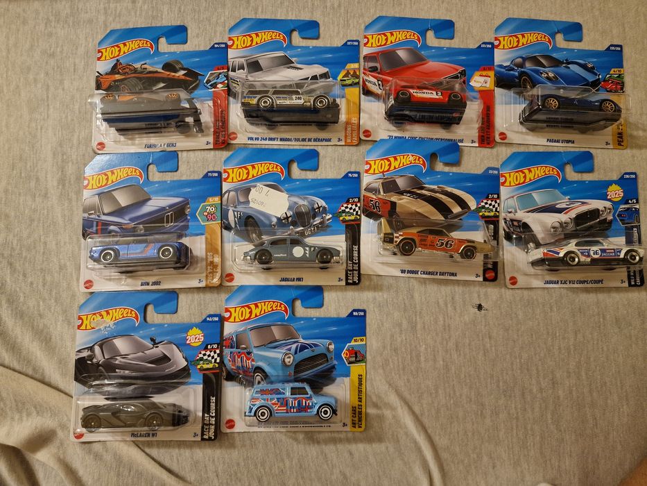 Samochodziki Hot Wheels main