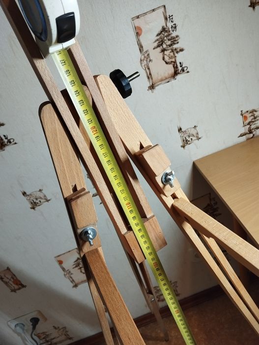 Мольберт для рисования складной.