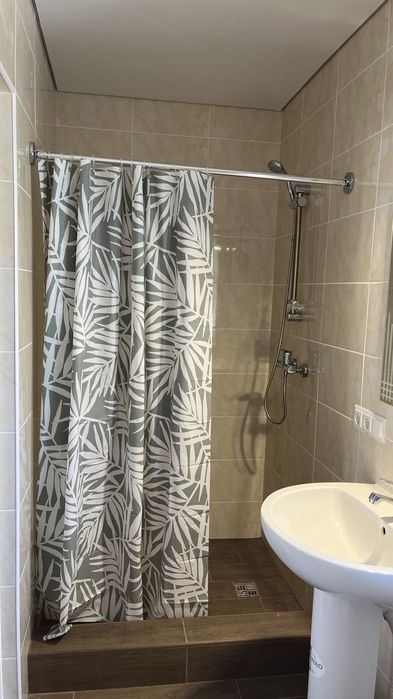 Оренда житла !Подобова оренда Квартир ! Кімната з підселенням .