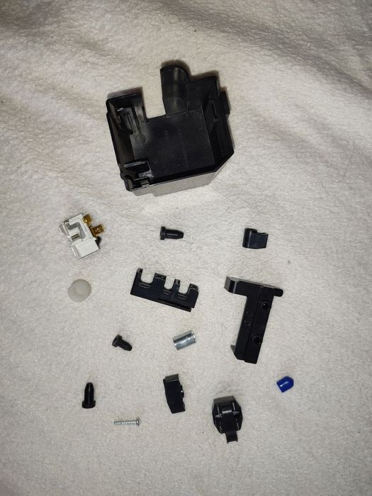 Запчастини з холодильника