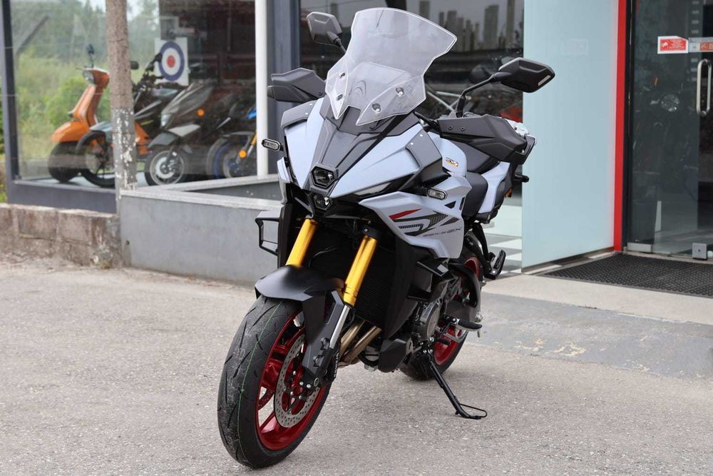 Suzuki GSXS1000 GX, 5 anos garantia