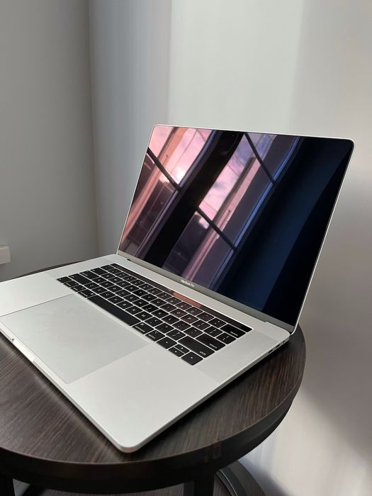 MacBook Pro 2018 32/1TB i9 ІДЕАЛ МакБук Про 2018 15.4 32 гб оперативки