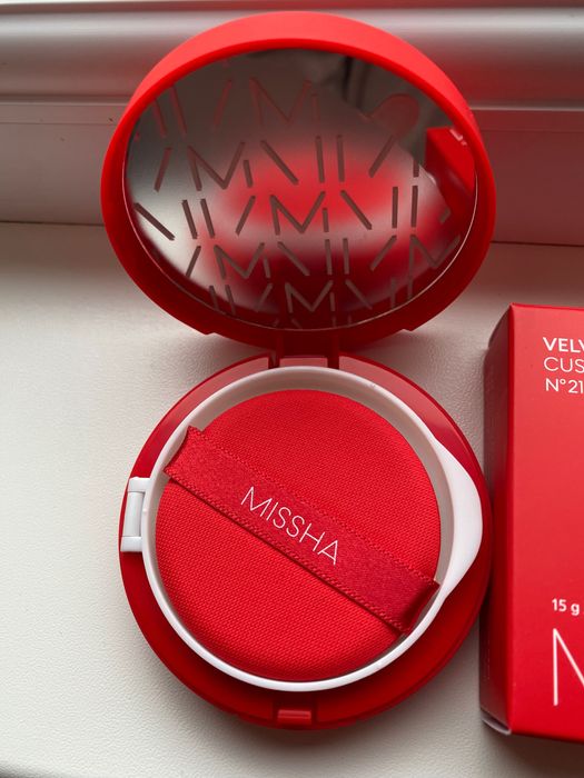 Тональний кушон для обличчя Missha velvet finish