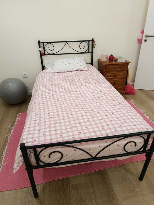 Cama de ferro tamanho 190x90