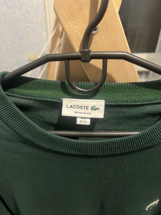 Кофта Lacoste.