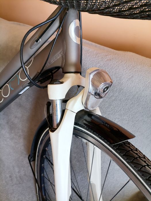 Rower elektryczny  damski w idealnym stanie Cortina Ecomo