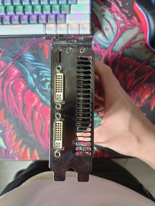 Karta graficzna Asus - GeForce GTX 560 1GB
