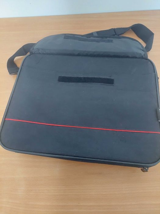 Solidna torba na laptopa VAKOSS | Usztywniana | Pasek na ramię