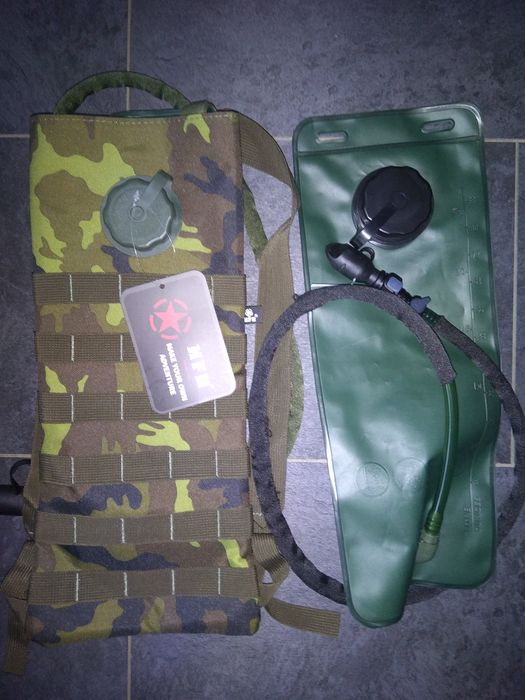 Гидратор,рюкзак, фляга. MFH 2.5L Hydration Bladder Hiking Water Carrie