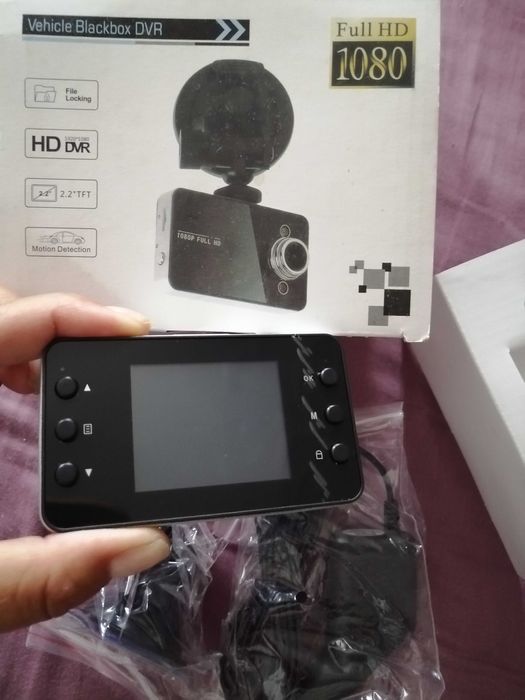 Видеорегистратор новый порвана коробка