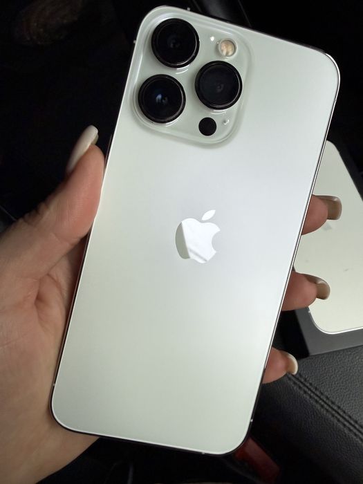 Продам Iphone 13pro