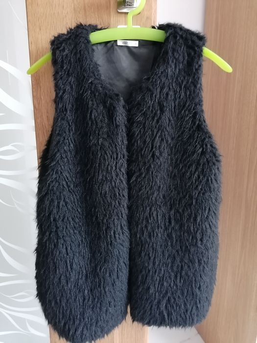 Czarna kamizelka z kieszeniami pepco