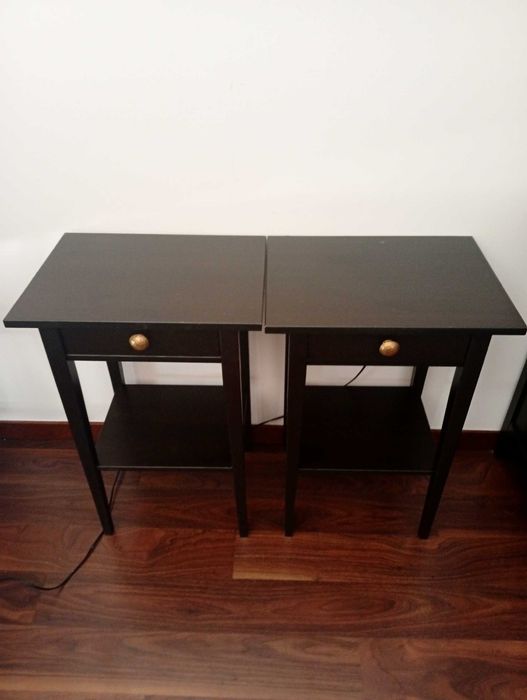 Vendo mesas de cabeceira Hemnes (IKEA)
