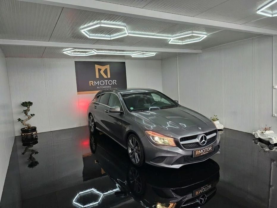Mercedes-Benz CLA 180 UrbanStyle Edition foto 2