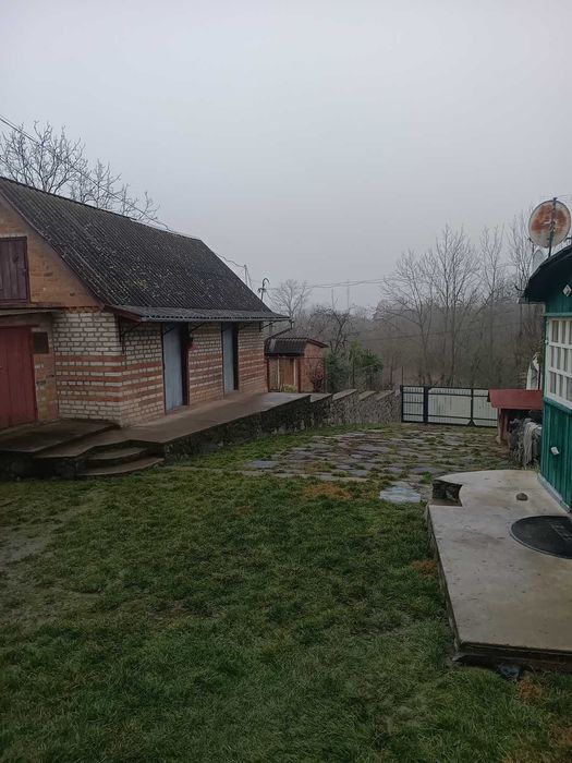 Продаж чистої та охайної частини будинку