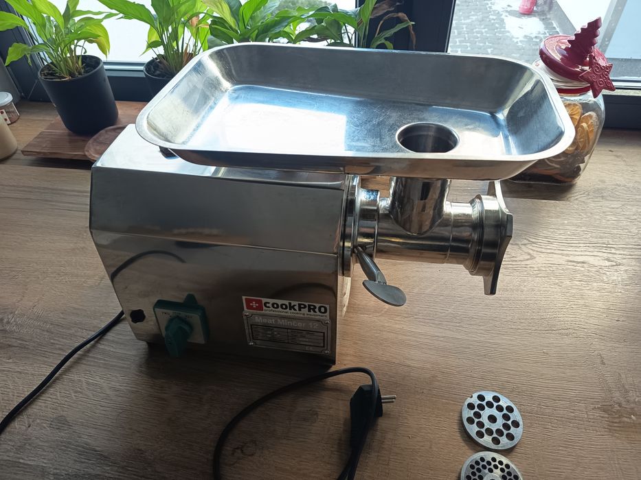 Profesjonalna Maszynka do mięsa. COOKpro 12.