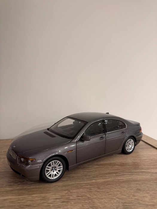 Колекційна модель BMW 7 series E65 Kyosho 1:18