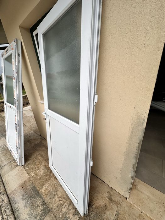 Porta pvc com vidro