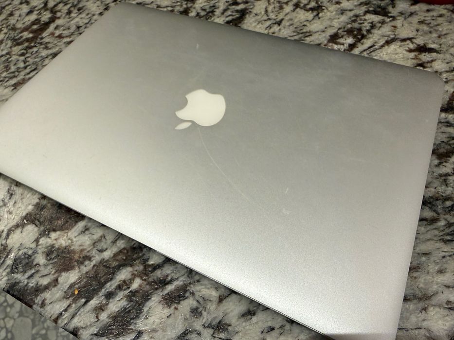 MacBook Air (Intel i5, 8GB ram, 512 GB) - nowa bateria