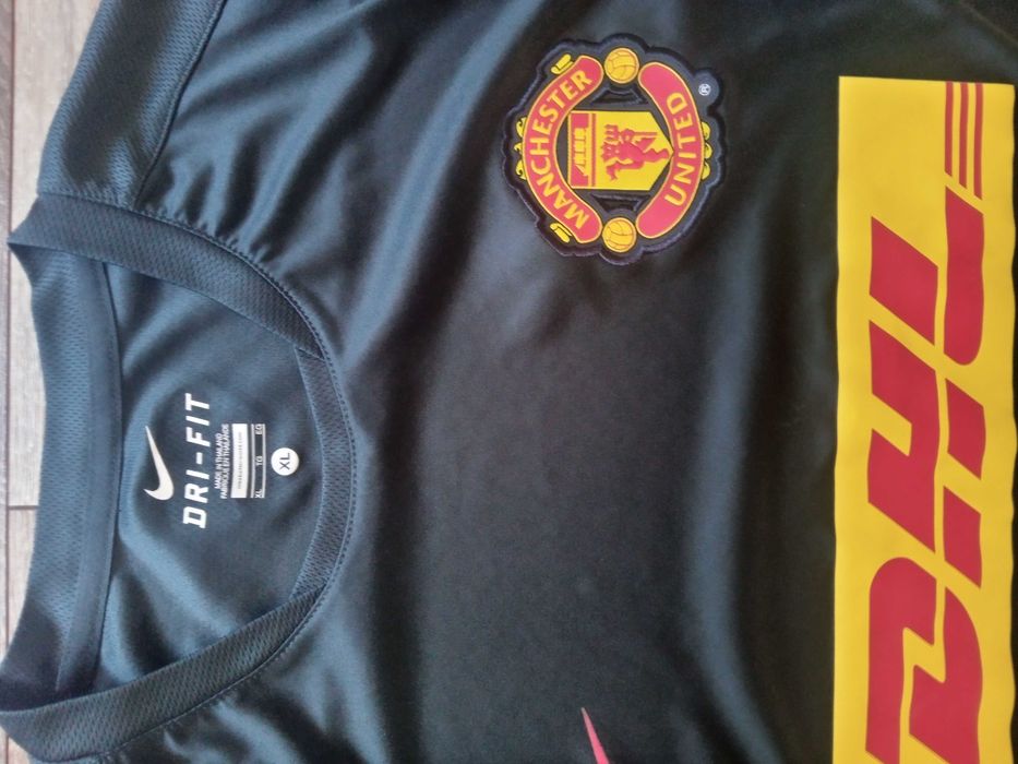 Koszulka piłkarska Manchester United Nike rozmiar XL stan bdb