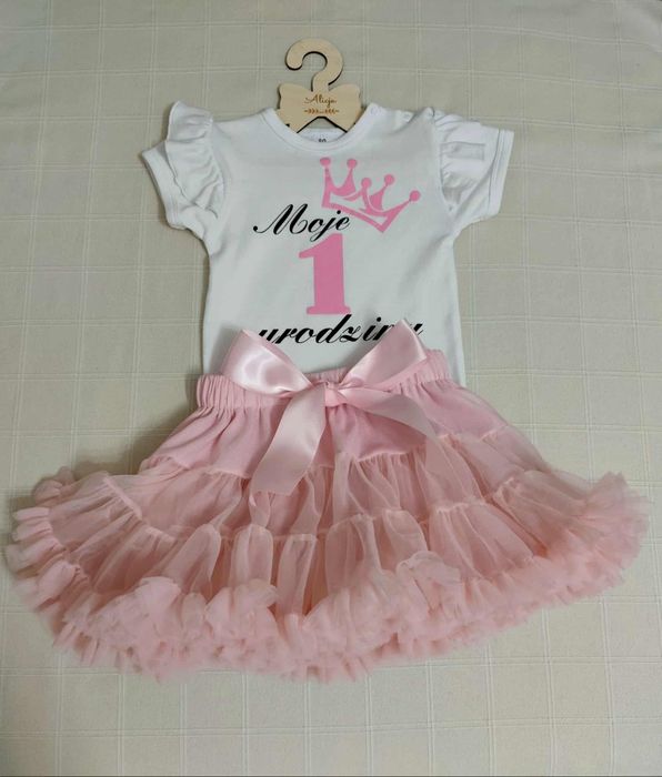 Odzież dziecięca na roczek