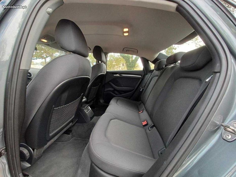 Interior audi a3 8v