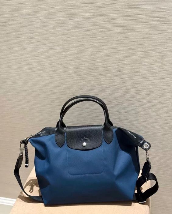 100% authentic Longchamp Le Pliage Cuir Handbag