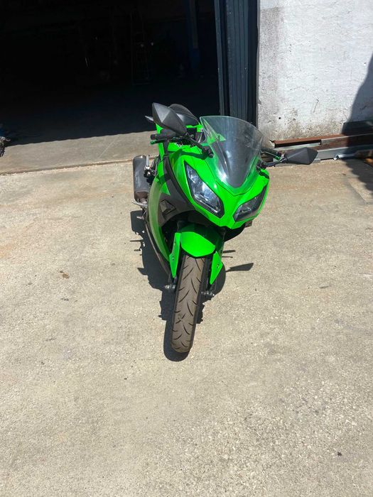 Kawasaki Ninja 300 – Ano 2013 – Impecável