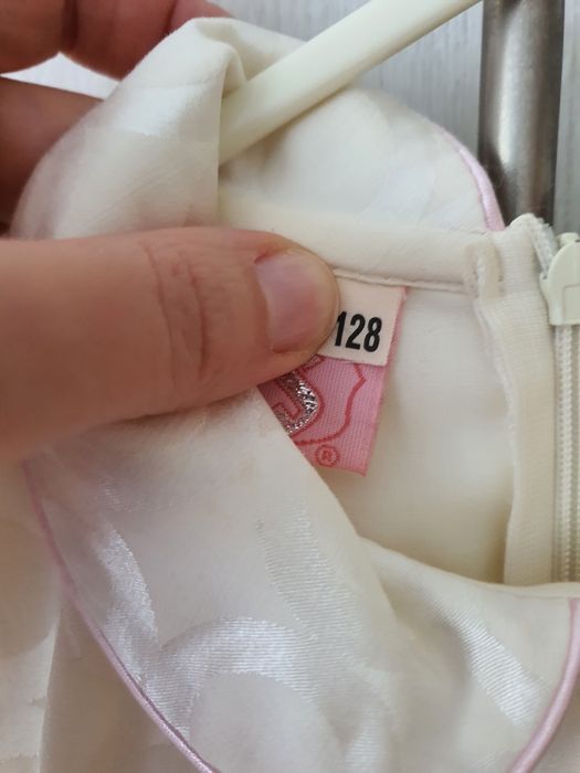 Sprzedam sukienkę w bdb stanie