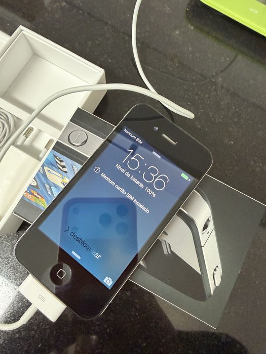 iPhone 4 - 8 GB Preto