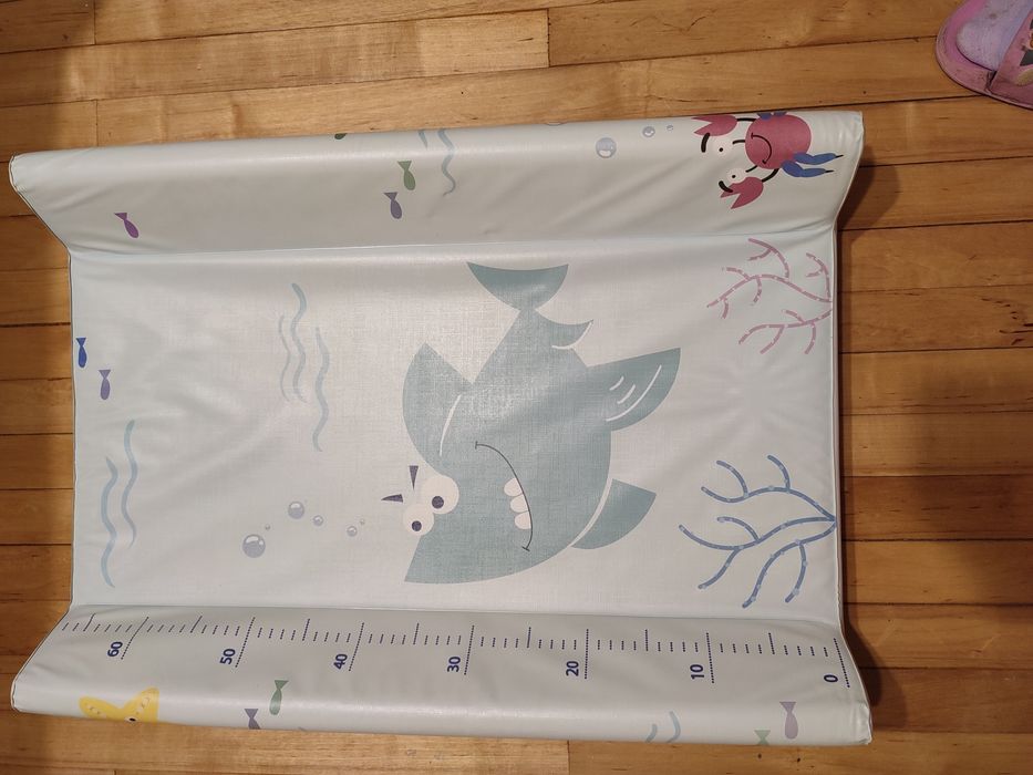 Przewijak na łóżeczko