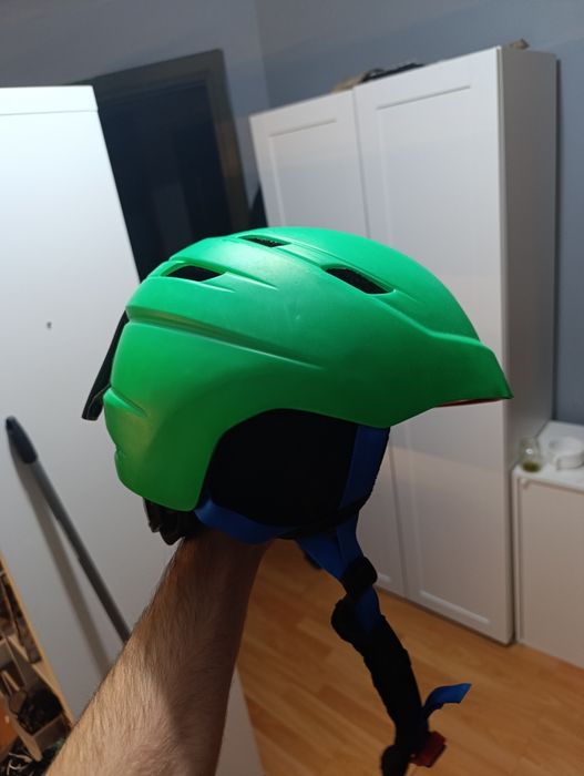 Kask narciarski dziecięcy
