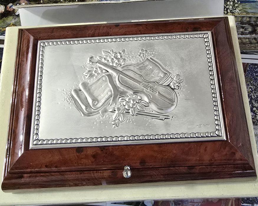 Guarda-jóias madeira e prata