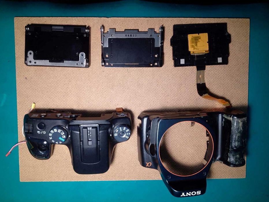 SONY DSLR-A100 ///Wiele części